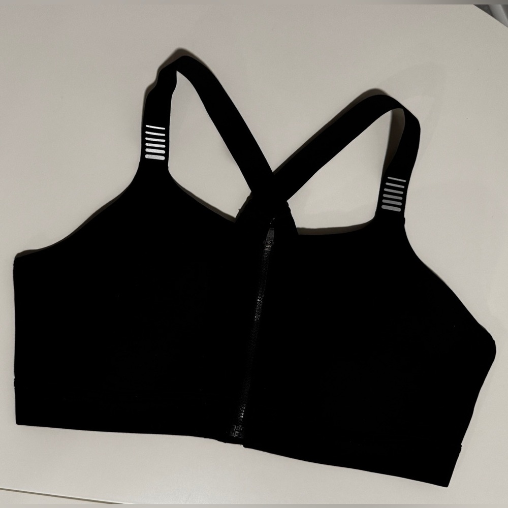 Under Armour zipper padded sports bra size 38D